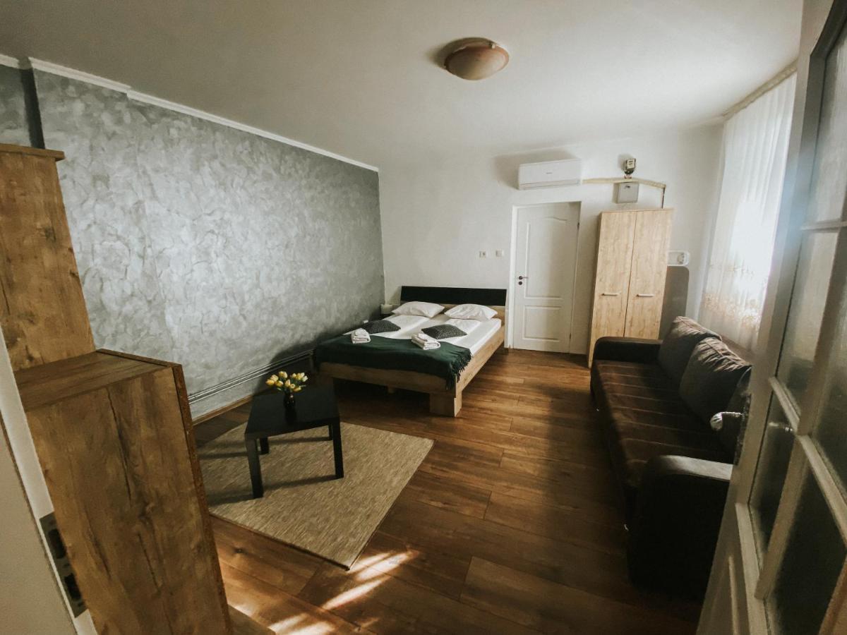 Apartament Mateas Apartament Oradea Zewnętrze zdjęcie