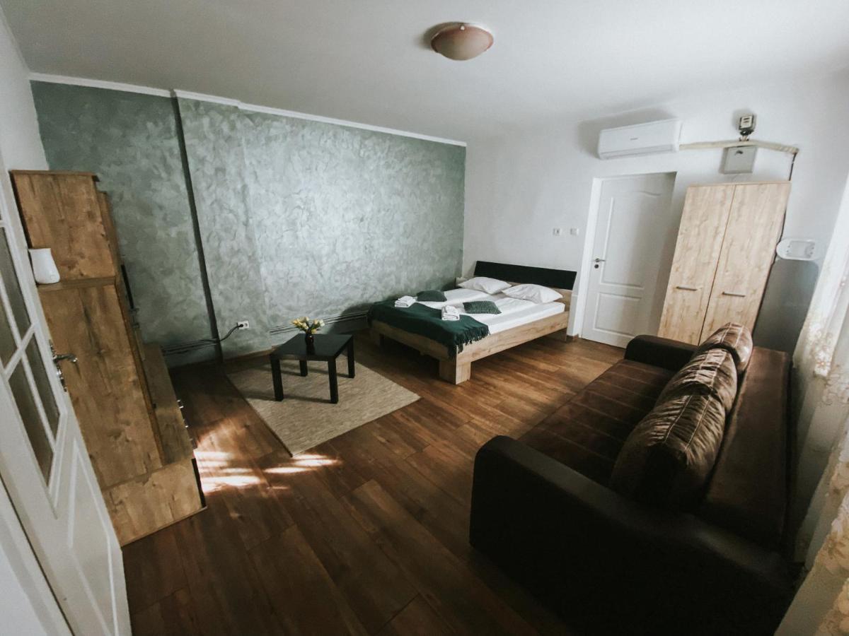 Apartament Mateas Apartament Oradea Zewnętrze zdjęcie