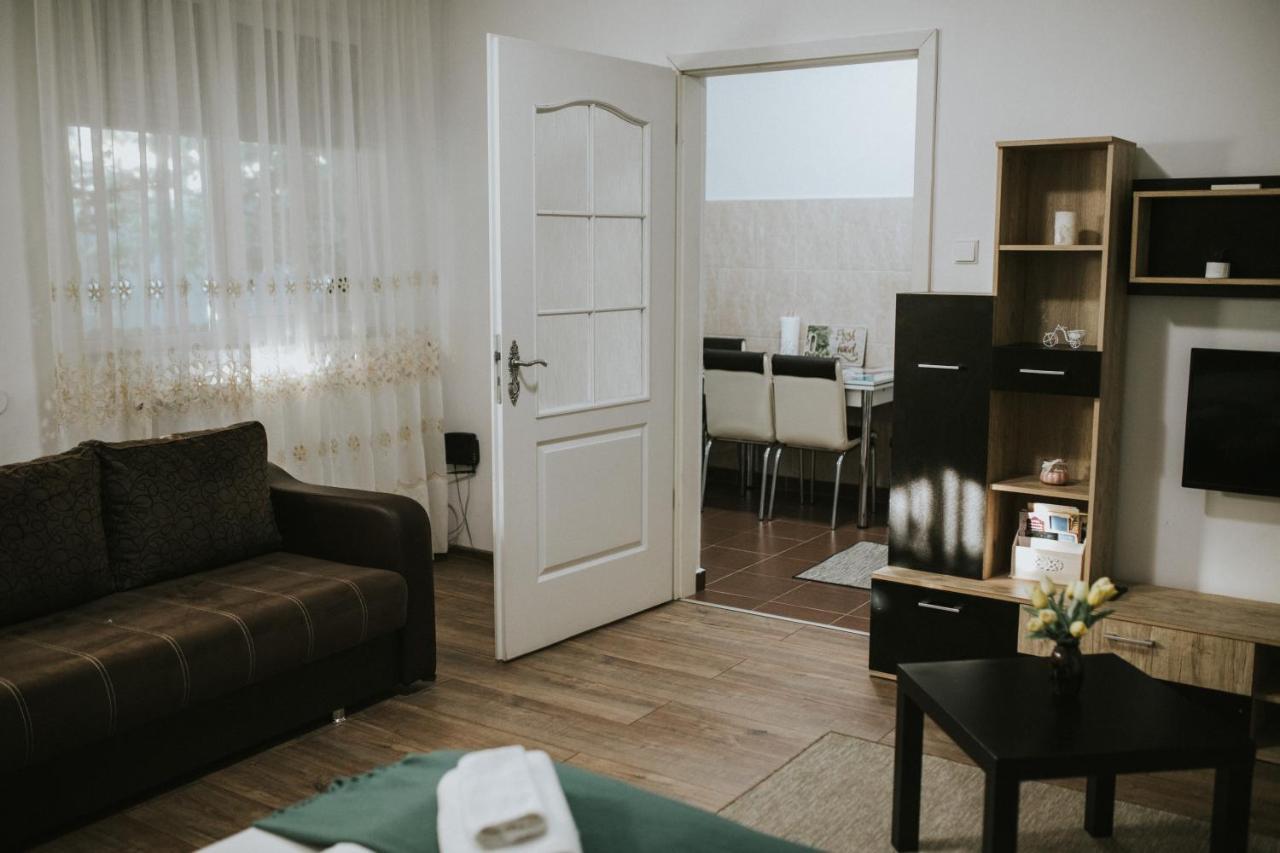 Apartament Mateas Apartament Oradea Zewnętrze zdjęcie