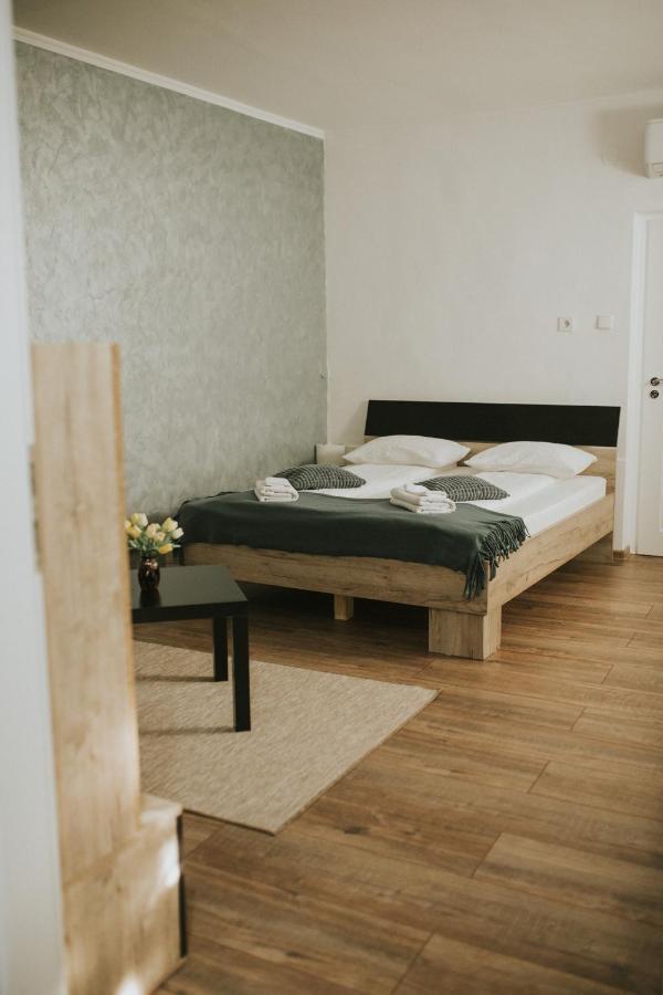 Apartament Mateas Apartament Oradea Zewnętrze zdjęcie